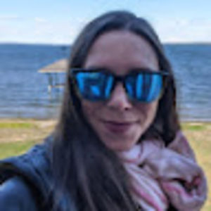 Meet your Posher, Gia